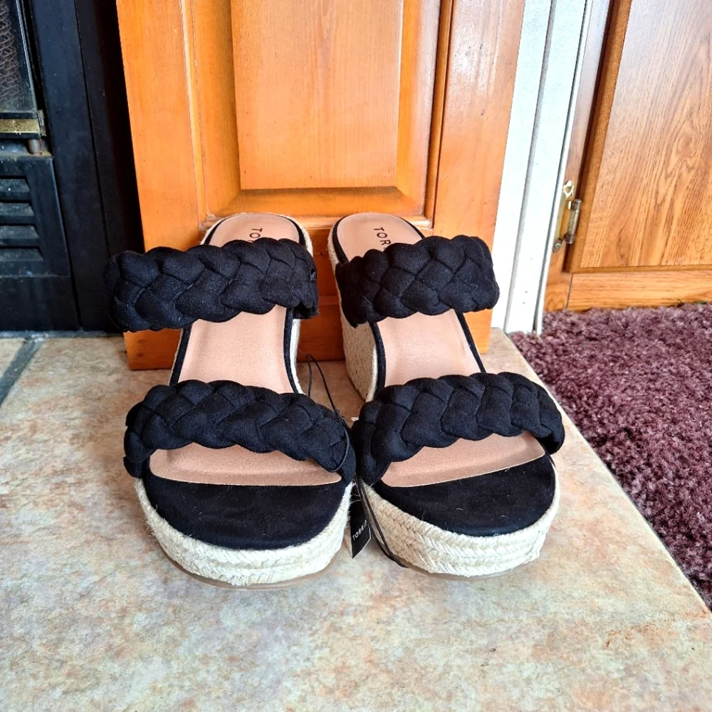 Torrid Black Braided Wedge Sandals - Picture 2 of 6
